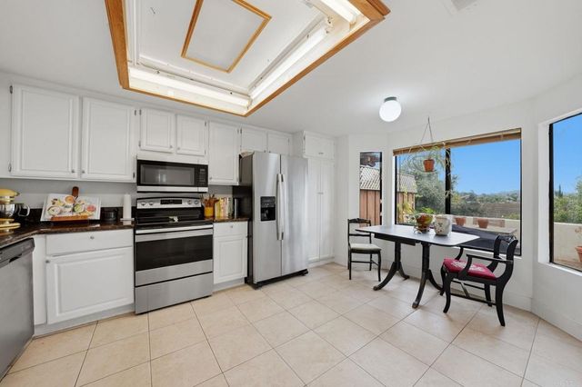 1465 Vaquero, Escondido, CA 92026
