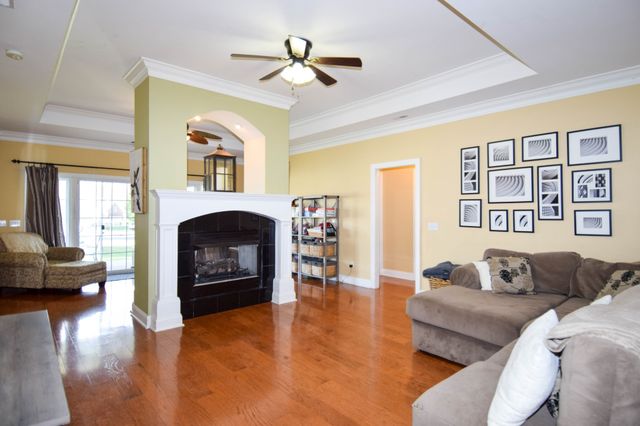 1415 Harrington Dr, Gallatin, TN 37066