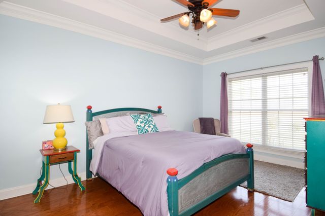 1415 Harrington Dr, Gallatin, TN 37066