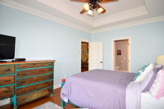 1415 Harrington Dr, Gallatin, TN 37066