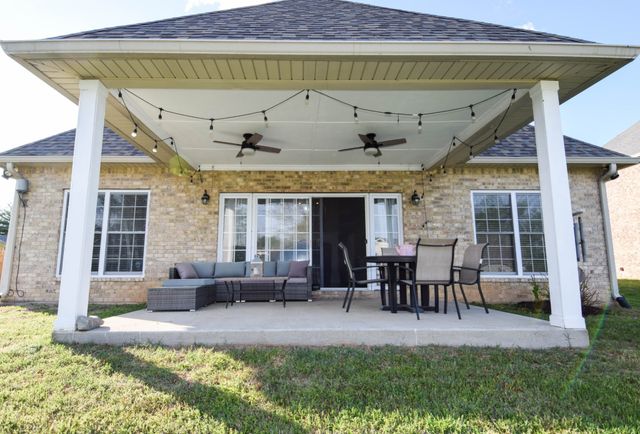 1415 Harrington Dr, Gallatin, TN 37066