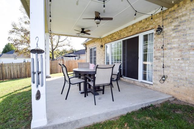 1415 Harrington Dr, Gallatin, TN 37066