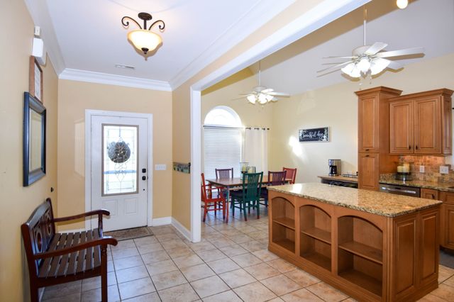 1415 Harrington Dr, Gallatin, TN 37066