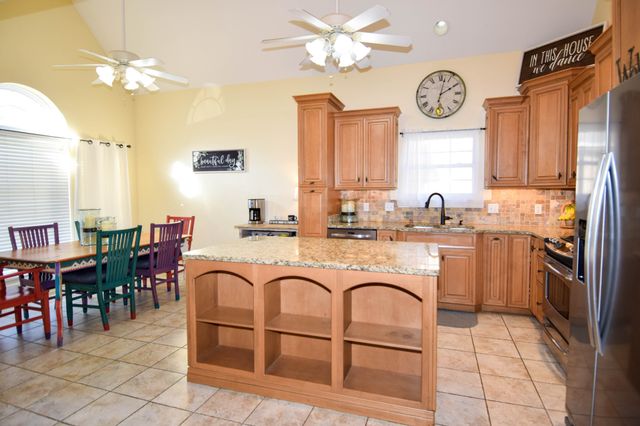 1415 Harrington Dr, Gallatin, TN 37066