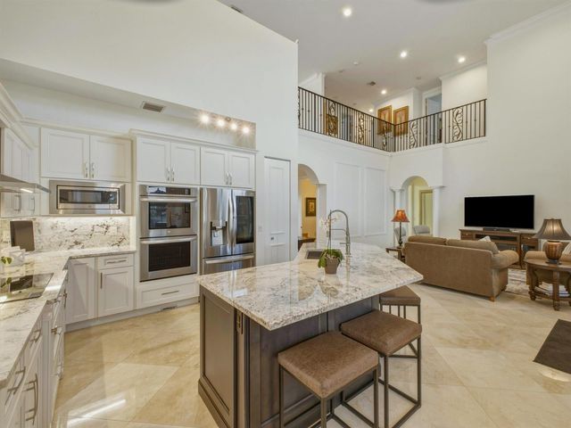9814 Coronado Lake Drive, Boynton Beach, FL 33437