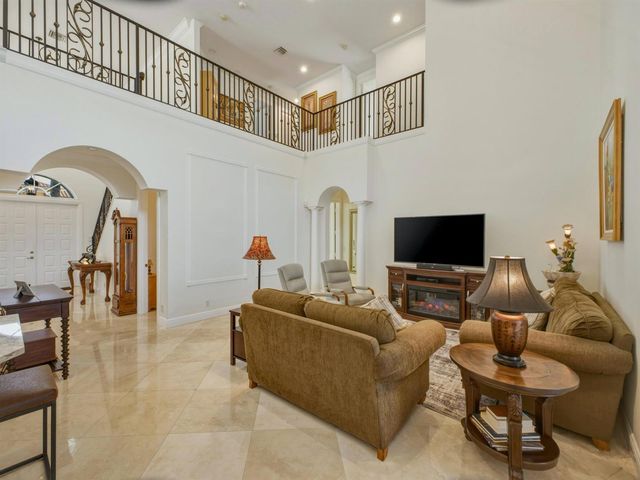 9814 Coronado Lake Drive, Boynton Beach, FL 33437