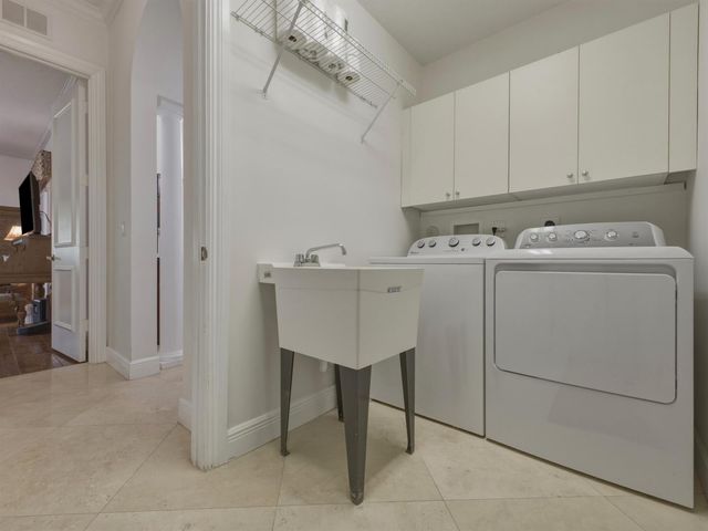 9814 Coronado Lake Drive, Boynton Beach, FL 33437