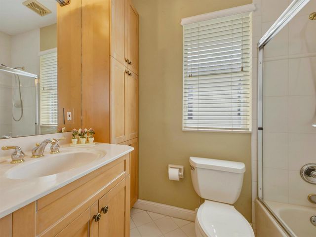 9814 Coronado Lake Drive, Boynton Beach, FL 33437