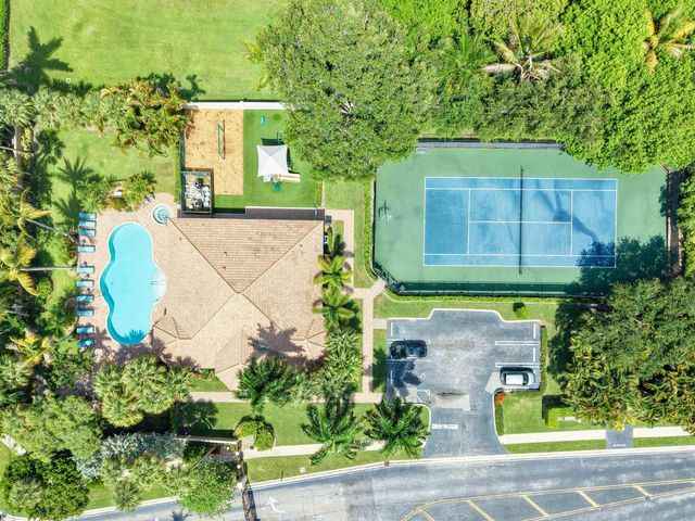9814 Coronado Lake Drive, Boynton Beach, FL 33437