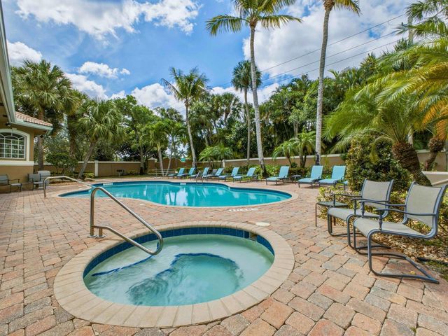 9814 Coronado Lake Drive, Boynton Beach, FL 33437