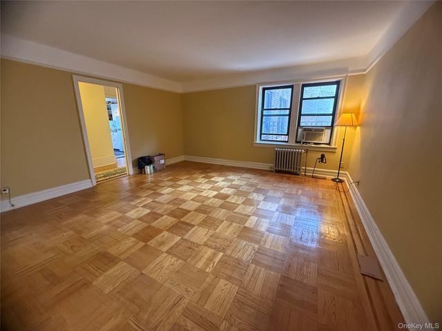 10 Nosband Avenue 5G, White Plains, NY 10605