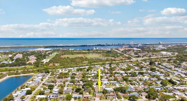 19049 SE Robert Drive, Jupiter, FL 33469