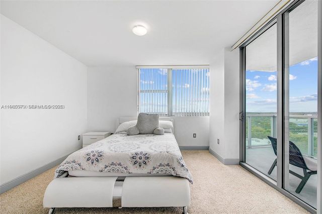 2681 N Flamingo Road 1201S, Sunrise, FL 33323