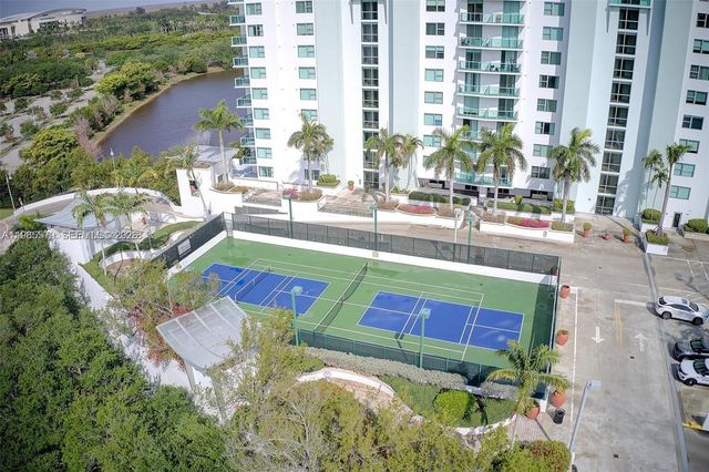 2681 N Flamingo Road 1201S, Sunrise, FL 33323