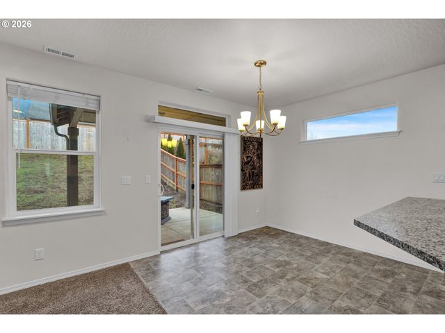 1981 S 59TH St, Springfield, OR 97478