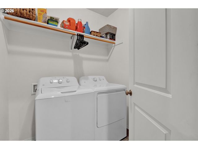 1981 S 59TH St, Springfield, OR 97478