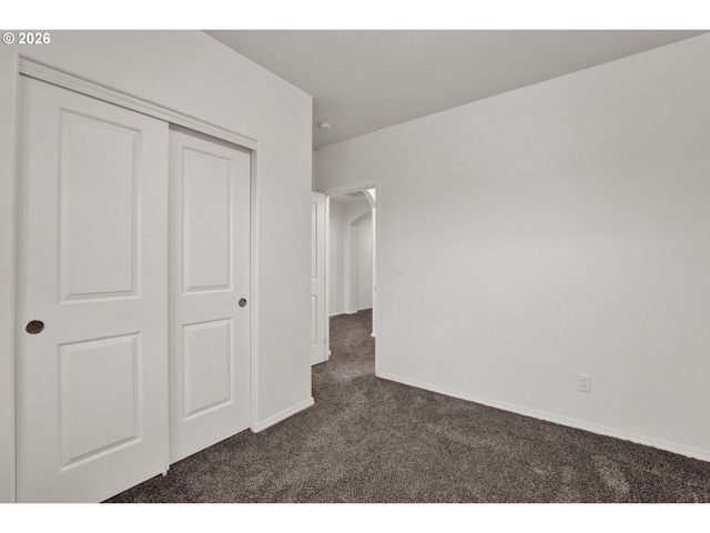 1981 S 59TH St, Springfield, OR 97478