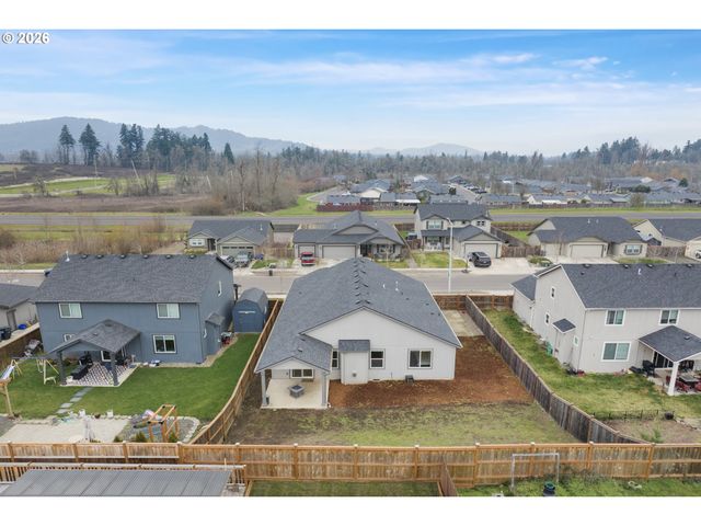 1981 S 59TH St, Springfield, OR 97478