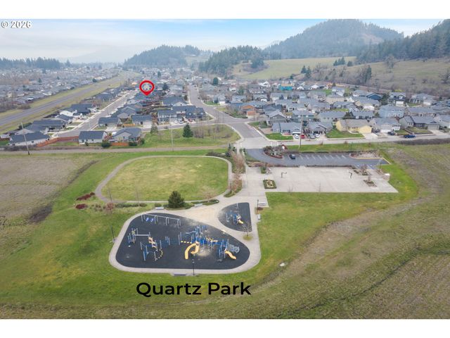 1981 S 59TH St, Springfield, OR 97478