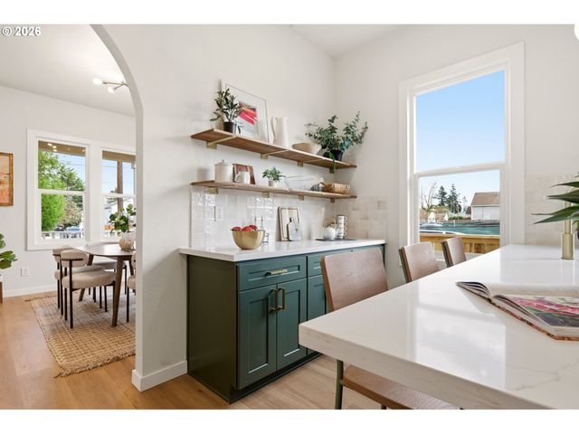 6221 Se 83RD Ave, Portland, OR 97266