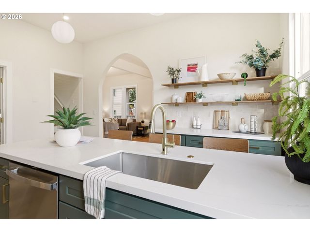 6221 Se 83RD Ave, Portland, OR 97266