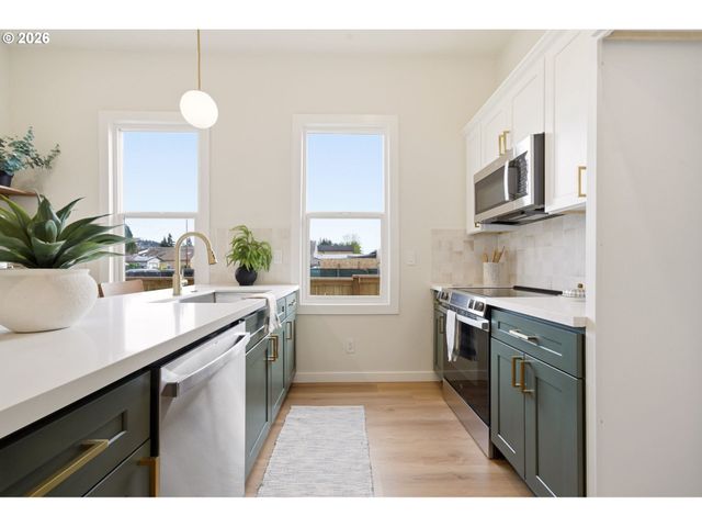 6221 Se 83RD Ave, Portland, OR 97266