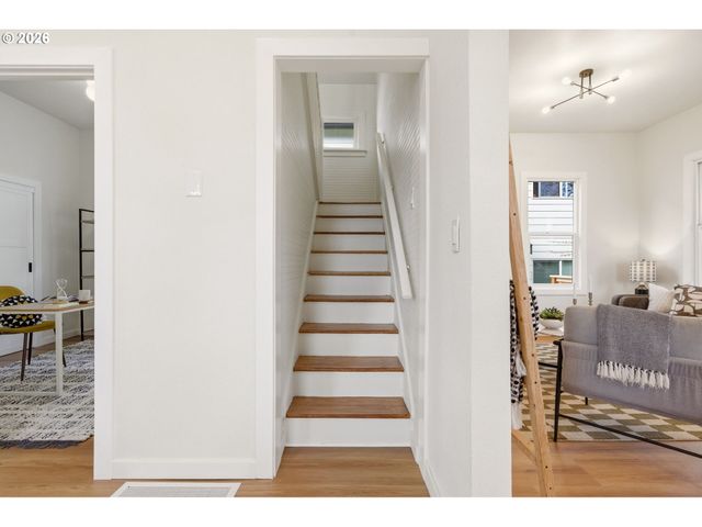 6221 Se 83RD Ave, Portland, OR 97266