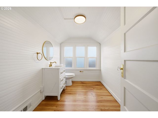 6221 Se 83RD Ave, Portland, OR 97266