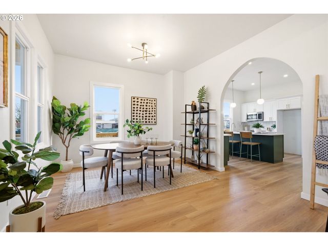 6221 Se 83RD Ave, Portland, OR 97266