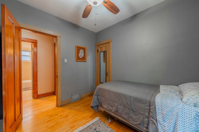 5055 W Argyle Street, Chicago, IL 60630