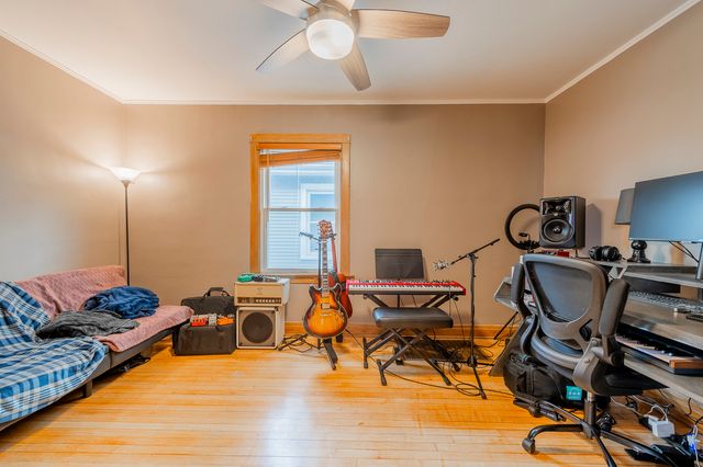 5055 W Argyle Street, Chicago, IL 60630