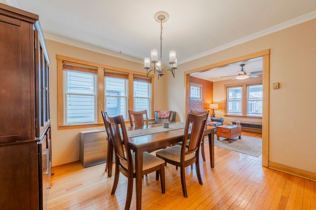 5055 W Argyle Street, Chicago, IL 60630