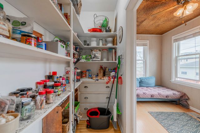 5055 W Argyle Street, Chicago, IL 60630