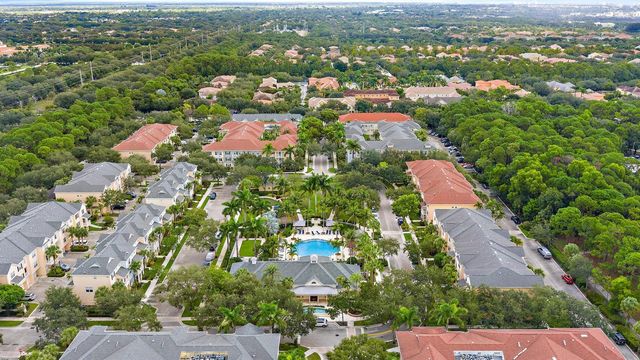 275 Murcia Drive 202, Jupiter, FL 33458