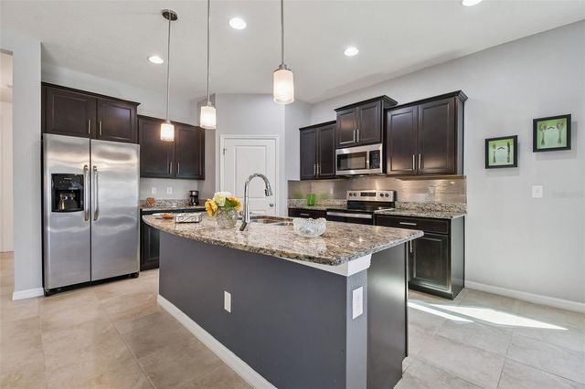 11525 STORYWOOD DRIVE, Riverview, FL 33578