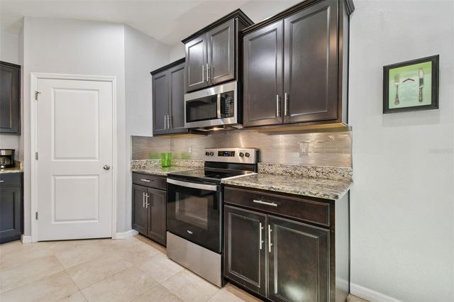 11525 STORYWOOD DRIVE, Riverview, FL 33578