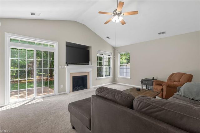 2534 Golden Maple DR, Suffolk, VA 23434