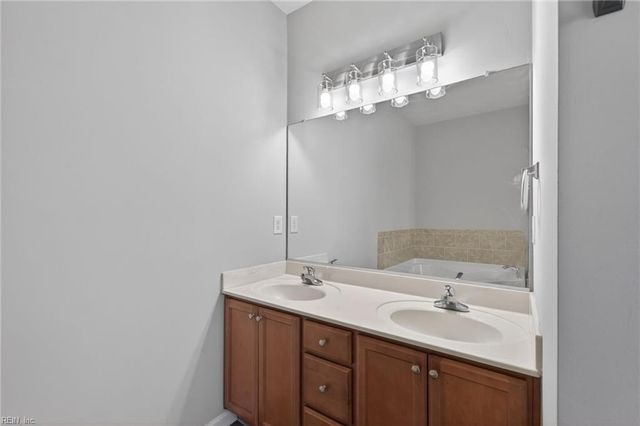 2534 Golden Maple DR, Suffolk, VA 23434