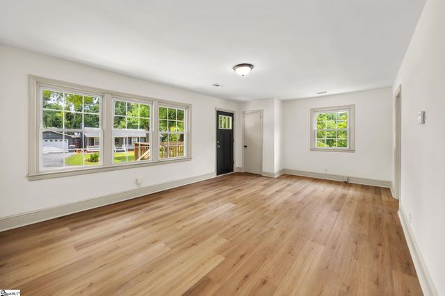 105 Whitener Avenue, Spartanburg, SC 29306