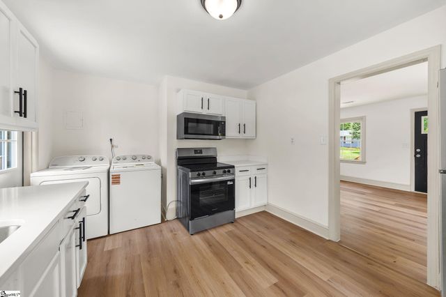 105 Whitener Avenue, Spartanburg, SC 29306