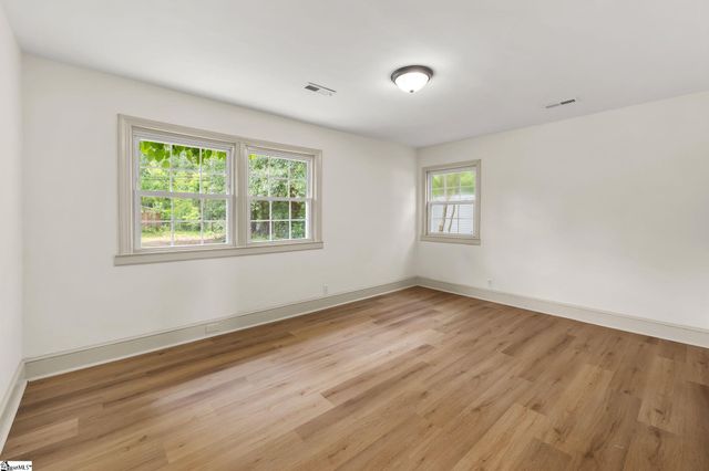 105 Whitener Avenue, Spartanburg, SC 29306