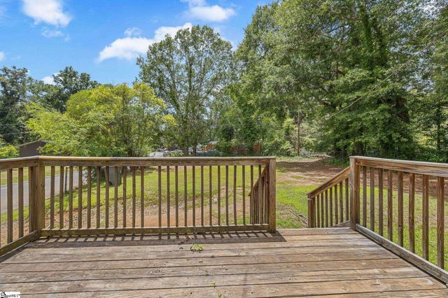 105 Whitener Avenue, Spartanburg, SC 29306