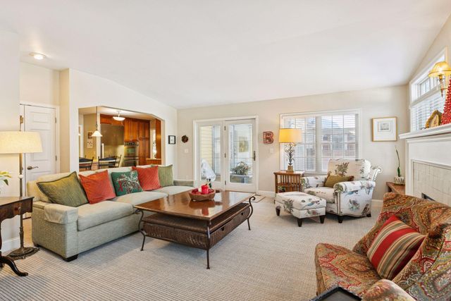 1827 Eleanor Avenue, Saint Paul, MN 55116