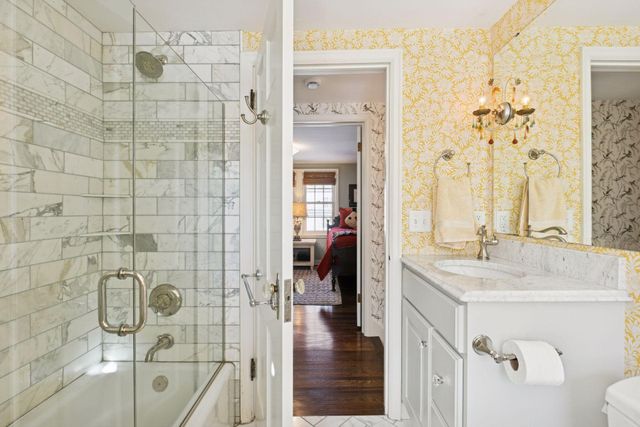 1827 Eleanor Avenue, Saint Paul, MN 55116