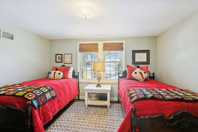 1827 Eleanor Avenue, Saint Paul, MN 55116