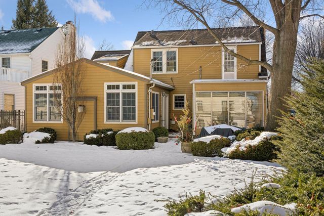 1827 Eleanor Avenue, Saint Paul, MN 55116