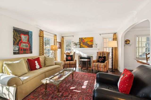 1827 Eleanor Avenue, Saint Paul, MN 55116