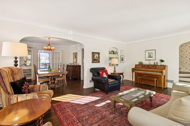 1827 Eleanor Avenue, Saint Paul, MN 55116