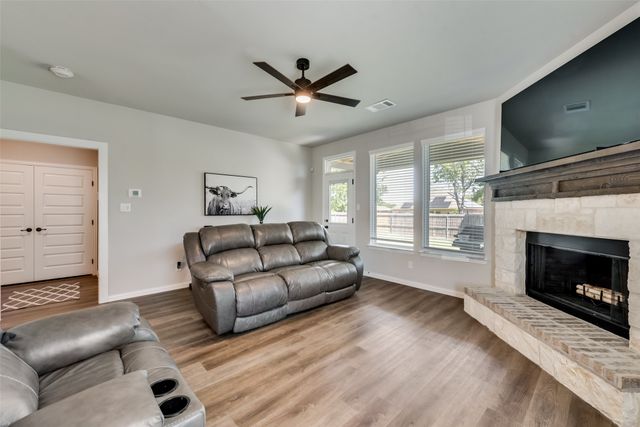 523 New Hope Street, Terrell, TX 75160