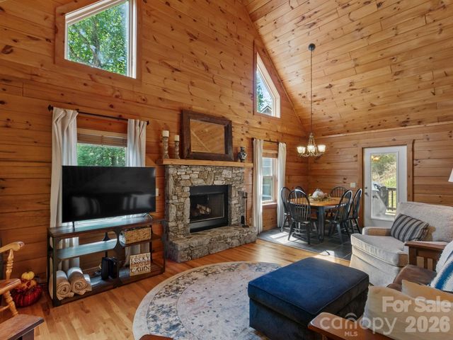 72 Cottontail Trail, Maggie Valley, NC 28751